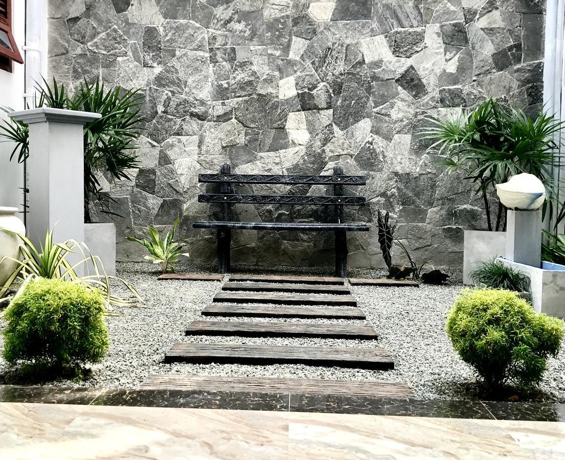 Ocean Bay Surf Resort ウェリガマ エクステリア 写真