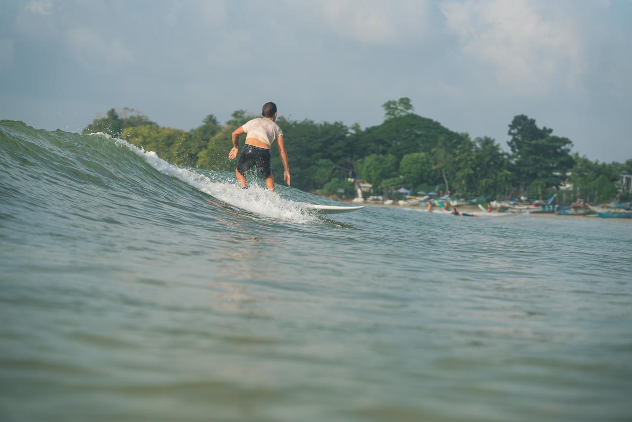 Ocean Bay Surf Resort ウェリガマ エクステリア 写真